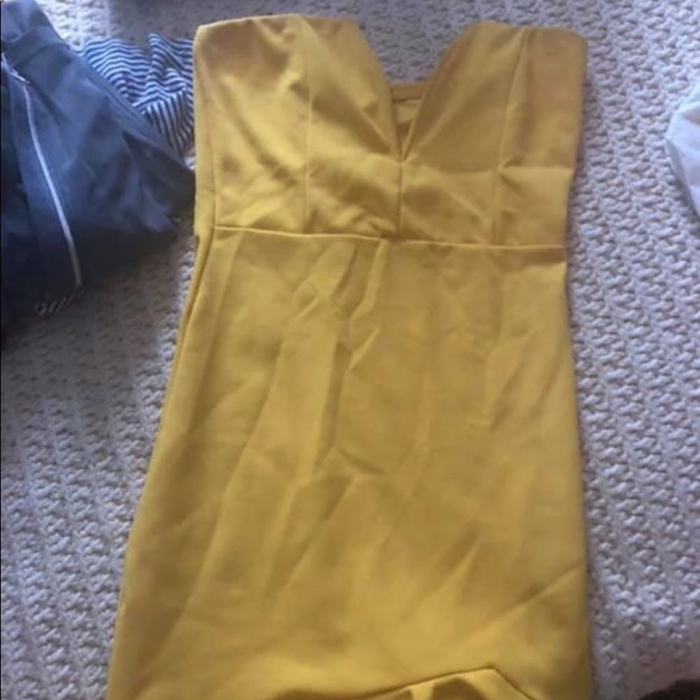 Size small low cut ruffle formal dress